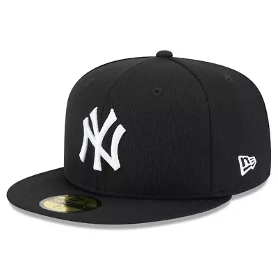 MLB New York Yankees 2025 Clubhouse 59FIFTY Fitted Hat