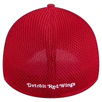 NHL Detroit Wings Linear Featherweight 39THIRTY Flex Hat