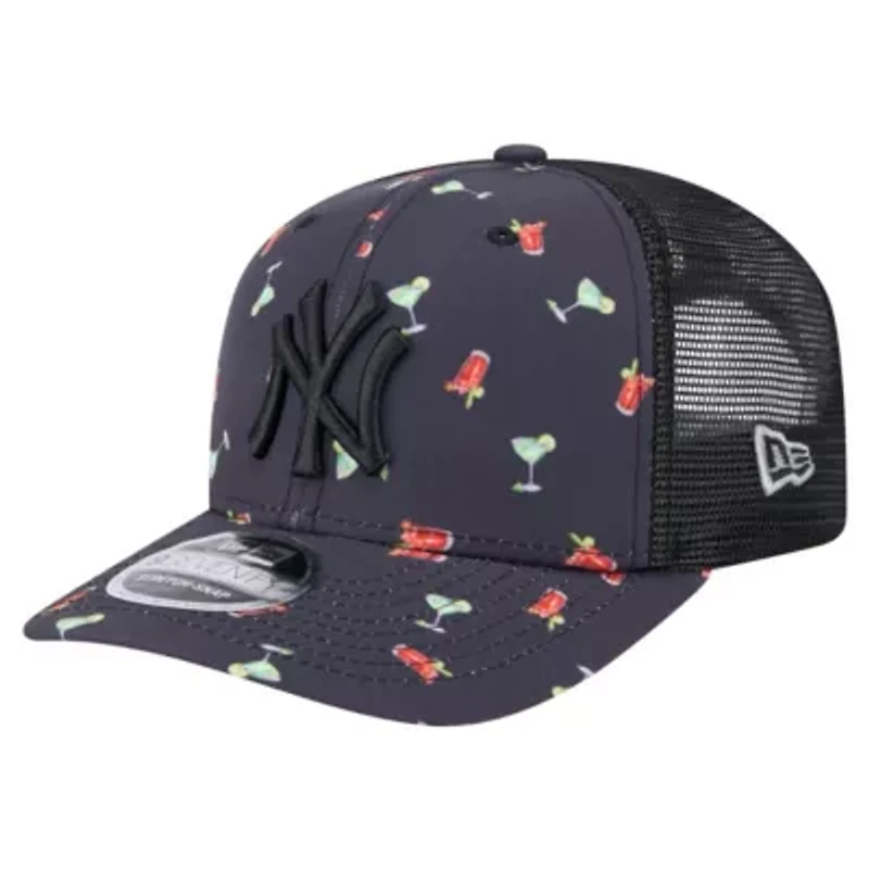 MLB New York Yankees Adventure Drinks Pattern 9SEVENTY Stretch-Snap Hat