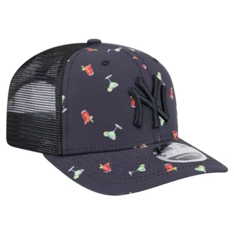 MLB New York Yankees Adventure Drinks Pattern 9SEVENTY Stretch-Snap Hat