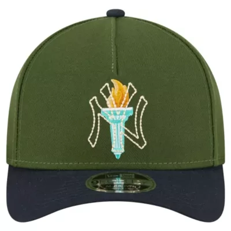 MLB Dark New York Yankees City Feature 9FORTY A-Frame Adjustable Hat