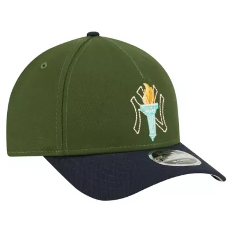 MLB Dark New York Yankees City Feature 9FORTY A-Frame Adjustable Hat