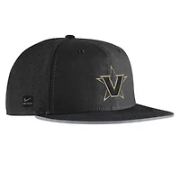 NCAA Nike Vanderbilt Commodores 2025 On-Field True Dri-FIT Fitted Hat