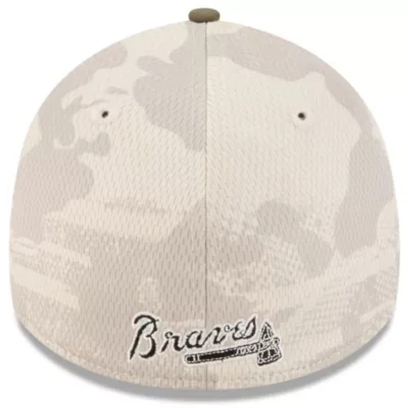 MLB Light Beige/Olive Atlanta Braves 2025 Armed Forces Day 39THIRTY Flex Hat