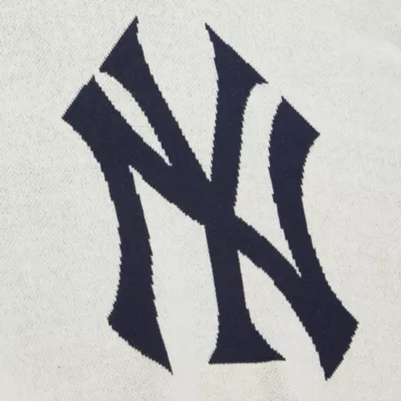 MLB New York Yankees Retro Pullover Sweater