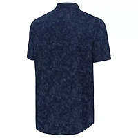 MLB New York Yankees Lush Button-Up Shirt