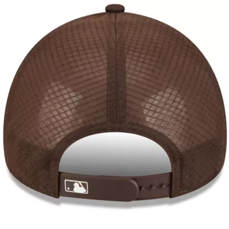 MLB San Diego Padres 2026 Batting Practice Alternate Apex 9FORTY Adjustable Hat