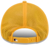 MLB San Diego Padres 2026 Batting Practice Apex 9FORTY Adjustable Trucker Hat