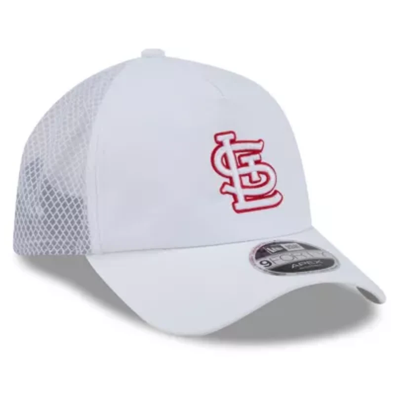 MLB St. Louis Cardinals 2026 Batting Practice Apex 9FORTY Adjustable Trucker Hat