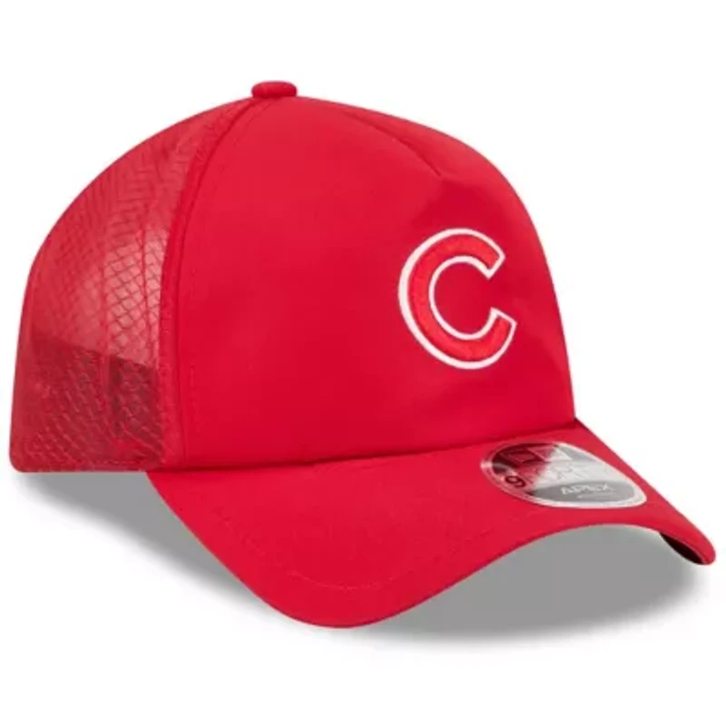 MLB Chicago Cubs 2026 Batting Practice Apex 9FORTY Adjustable Trucker Hat
