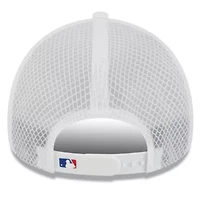 MLB Chicago Cubs 2026 Batting Practice Apex 9FORTY Adjustable Trucker Hat
