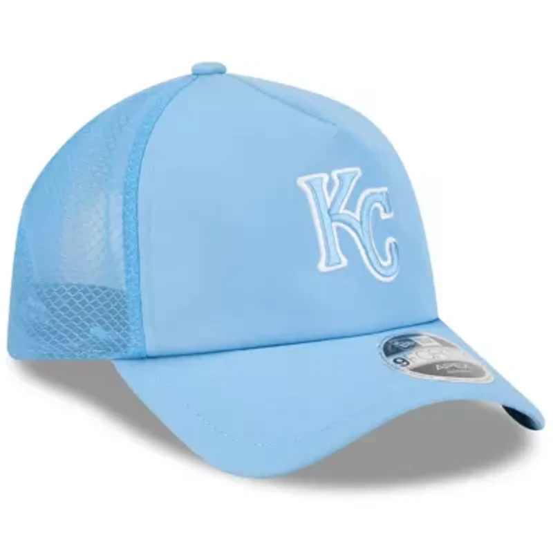 MLB Light Kansas City Royals 2026 Batting Practice Apex 9FORTY Adjustable Trucker Hat