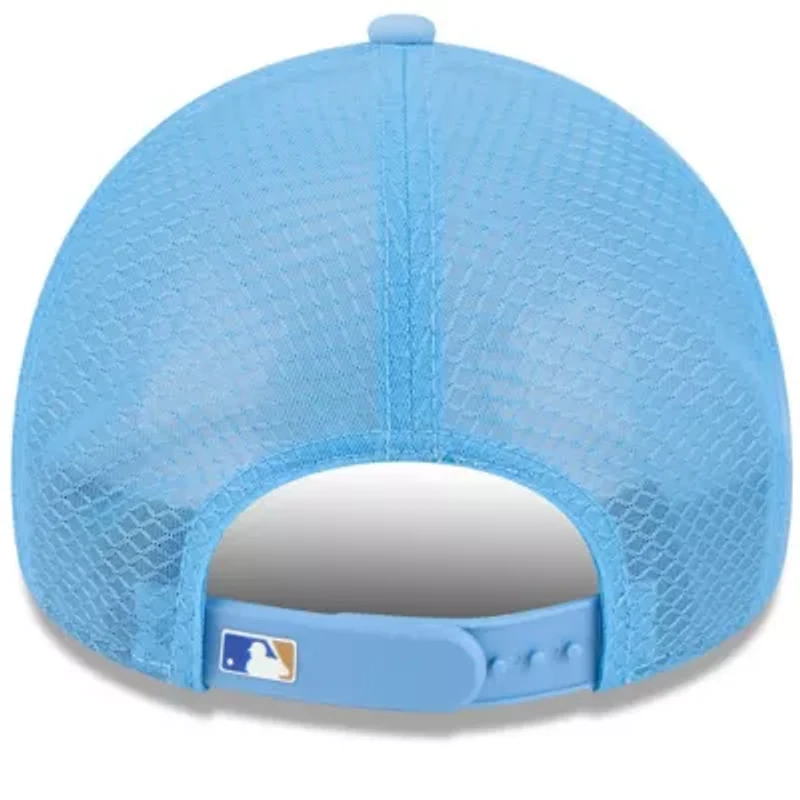 MLB Light Kansas City Royals 2026 Batting Practice Apex 9FORTY Adjustable Trucker Hat