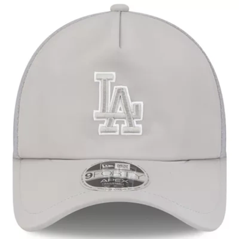 MLB Los Angeles Dodgers 2026 Batting Practice Apex 9FORTY Adjustable Trucker Hat