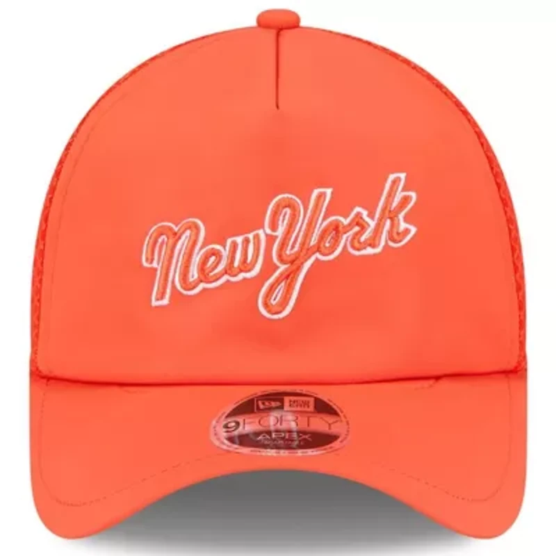 MLB New York Mets 2026 Batting Practice Apex 9FORTY Adjustable Trucker Hat