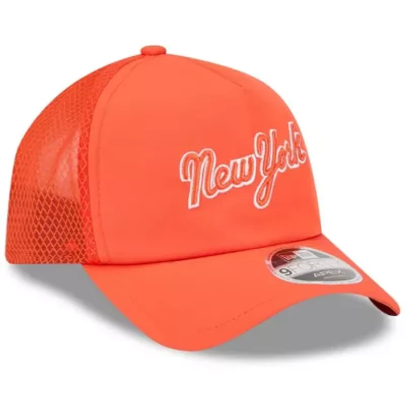 MLB New York Mets 2026 Batting Practice Apex 9FORTY Adjustable Trucker Hat
