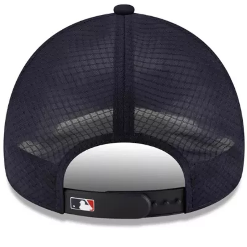 MLB Atlanta Braves 2026 Batting Practice Apex 9FORTY Adjustable Trucker Hat