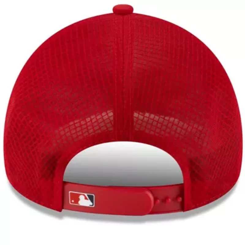 MLB Los Angeles Angels 2026 Batting Practice Apex 9FORTY Adjustable Trucker Hat