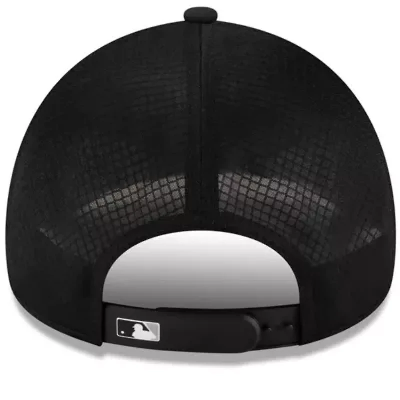 Chicago White Sox MLB Chicago Sox 2026 Batting Practice Apex 9FORTY Adjustable Trucker Hat