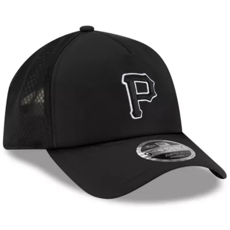MLB Pittsburgh Pirates 2026 Batting Practice Apex 9FORTY Adjustable Trucker Hat