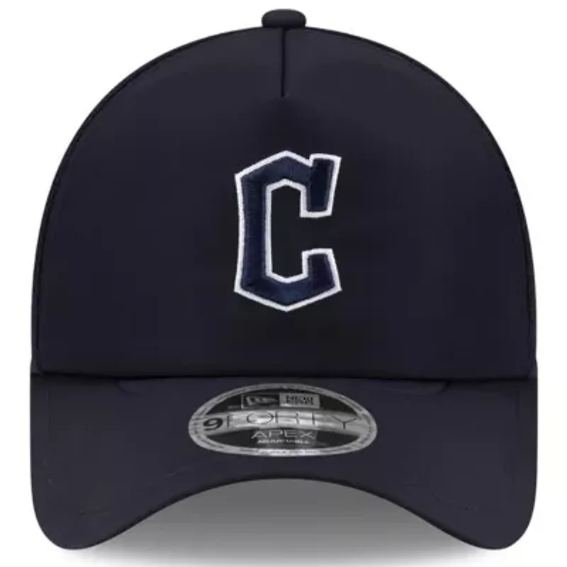MLB Cleveland Guardians 2026 Batting Practice Apex 9FORTY Adjustable Trucker Hat