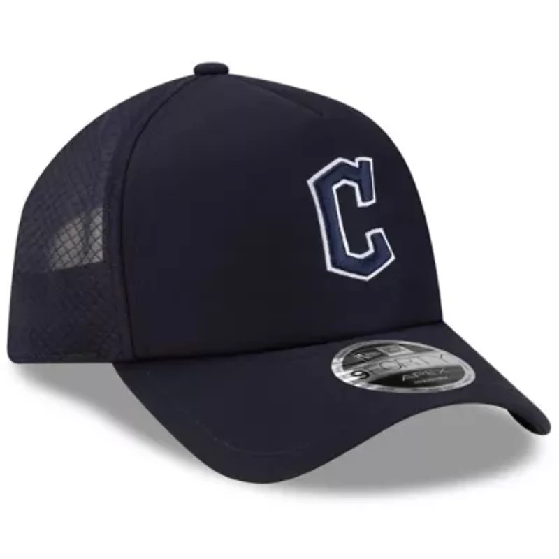 MLB Cleveland Guardians 2026 Batting Practice Apex 9FORTY Adjustable Trucker Hat