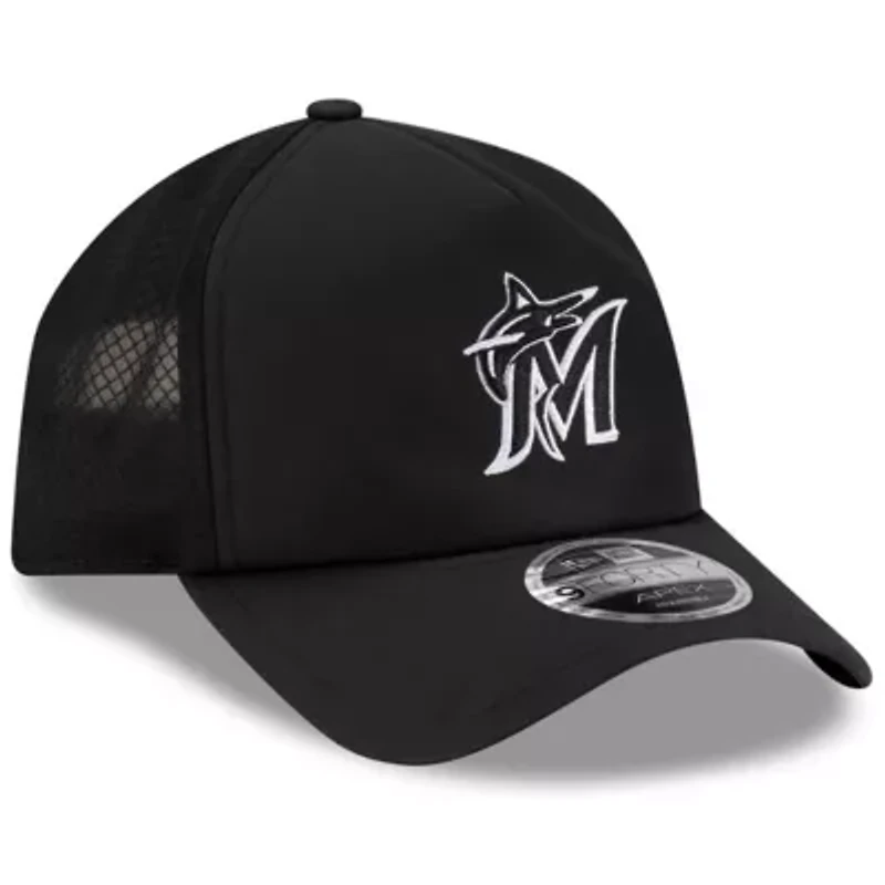 MLB Miami Marlins 2026 Batting Practice Apex 9FORTY Adjustable Trucker Hat