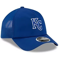 MLB Kansas City Royals 2026 Batting Practice Apex 9FORTY Adjustable Trucker Hat