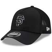 MLB San Francisco Giants 2026 Batting Practice Apex 9FORTY Adjustable Trucker Hat