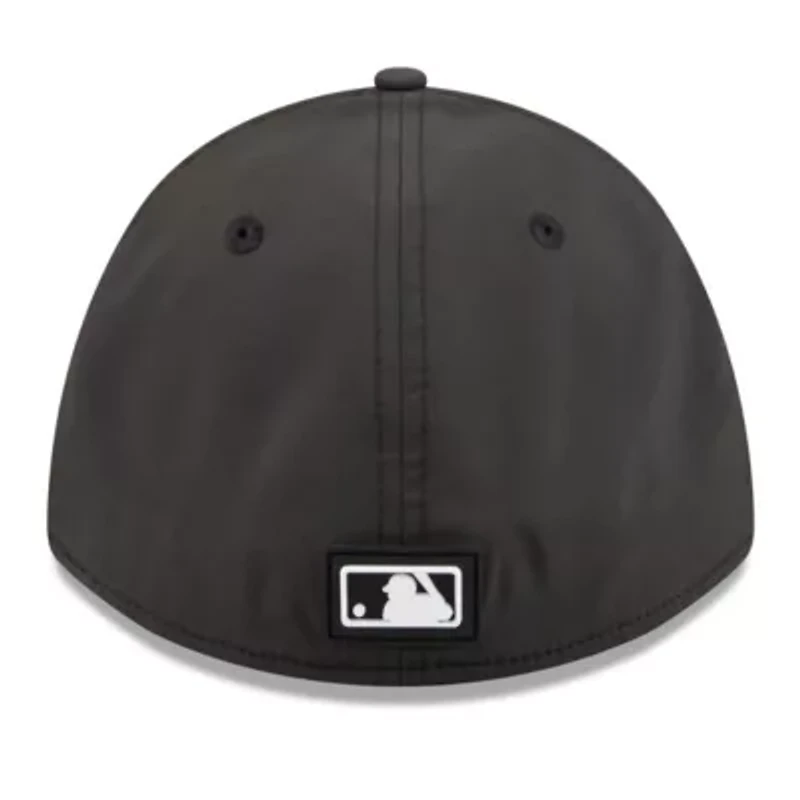 Chicago White Sox MLB 2026 Clubhouse M-Crown 39THIRTY Flex Hat