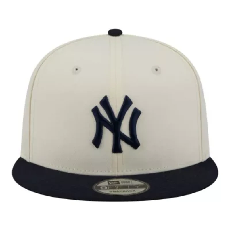 MLB Cream/Navy New York Yankees Localized 9FIFTY Snapback Hat