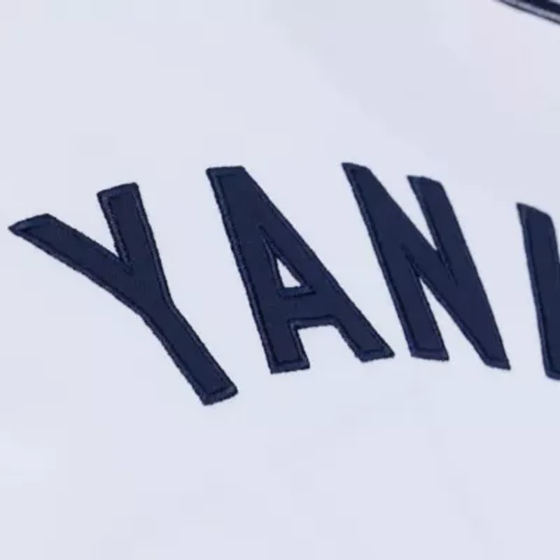 MLB New York Yankees Cooperstown Collection Arctic T-Shirt