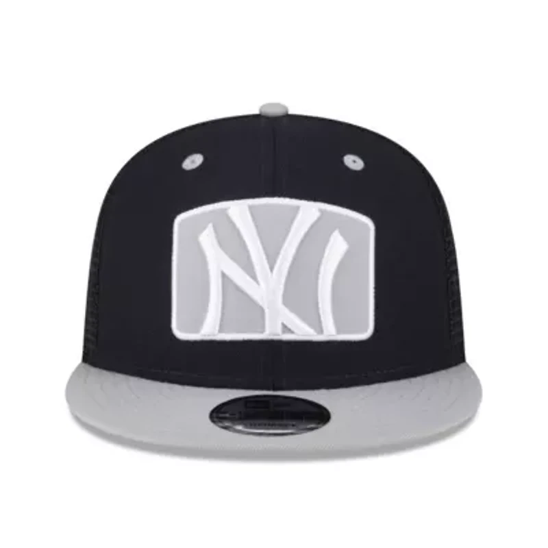 MLB New York Yankees Logo Zoom Trucker 9FIFTY Snapback Hat