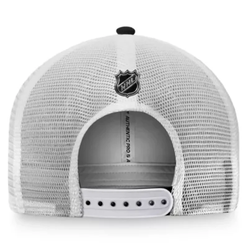 NHL Fanatics Black/White Chicago Blackhawks Authentic Pro Trucker Snapback Hat
