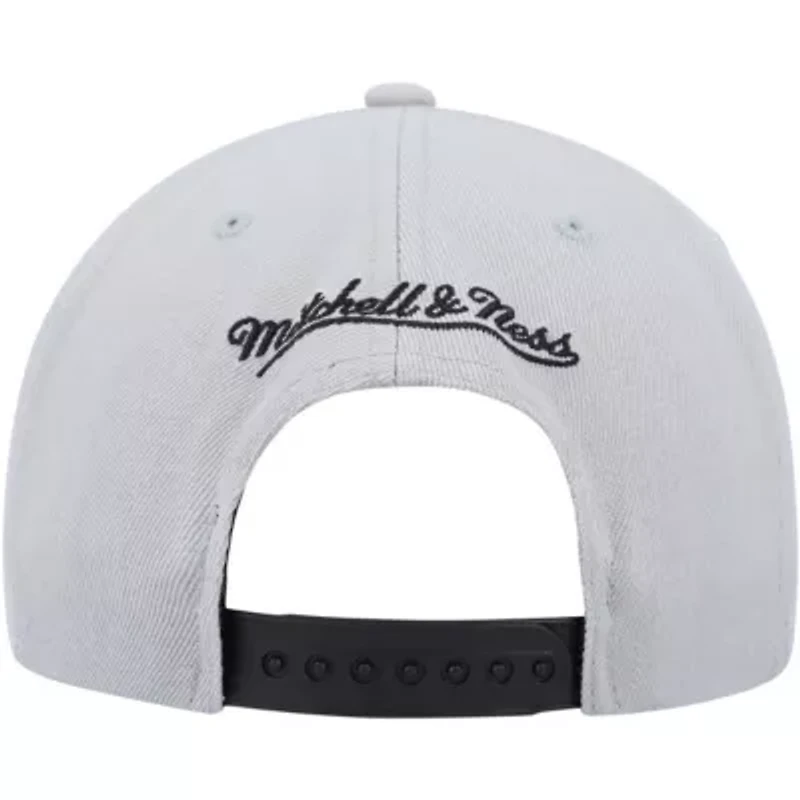 NBA Black/Gray Chicago Bulls Day One Snapback Hat