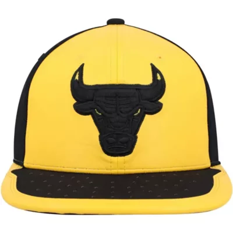 NBA Yellow/Black Chicago Bulls Day One Snapback Hat