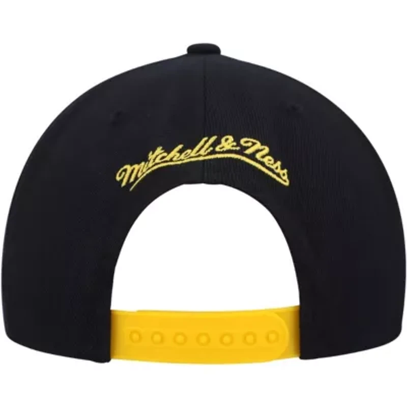 NBA Yellow/Black Chicago Bulls Day One Snapback Hat