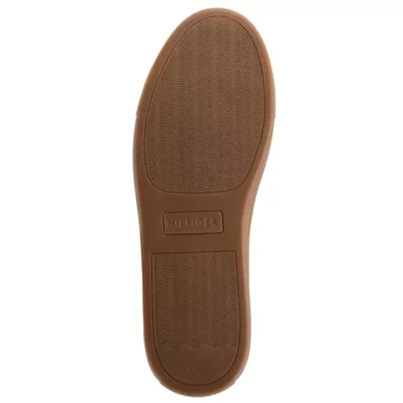 Brecon Lace Up Low Top Sneakers