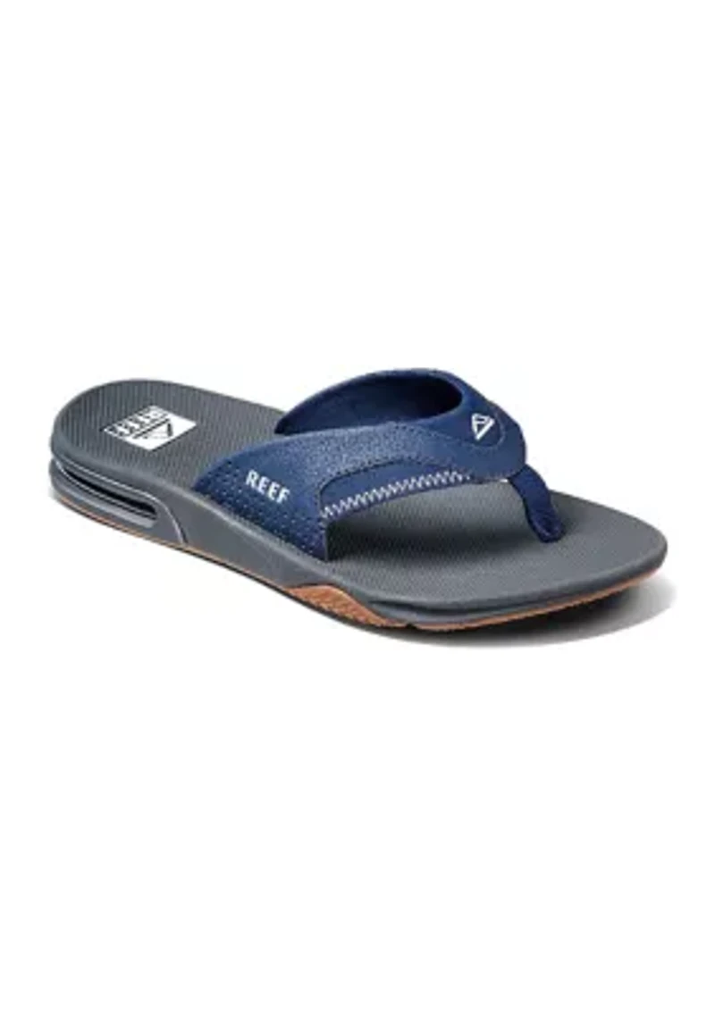 Fanning Flip Flop Sandals