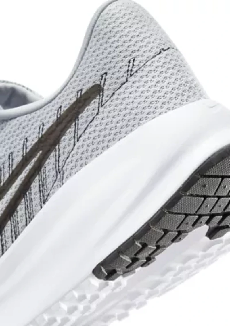 Men's Run Defy Sneakers