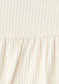 From sleepy mornings to messy midday snacks, this 3-pack keeps your baby comfy and ready for it all. with sweet flutter sleeves soft fabrics, these bodysuits mix everyday function an elevated look you’ll actually want them wear out of the house. Pair leggings, joggers or go solo on warmer days-these are anything.