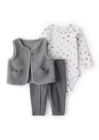 This 3-piece set does the layering for you-no styling degree required. With a soft cotton bodysuit, cozy boucle vest, and easy pull-on pants, it’s built everyday adventures spontaneous photo ops. heart pockets on vest dial up charm without trying too hard, while sweet floral print adds pop under all that grey. One outfit, lots of ways to wear.
