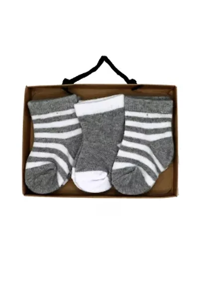 Baby Girls and Boys 3 Pack Socks, Gray Stripe