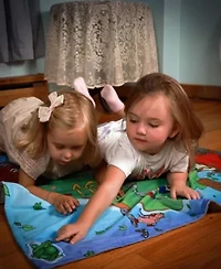Pipp & Spalding Seek-and-Find Blanket Toddler's Springtime in The Woodlands Adventure Throw