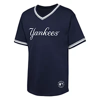 MLB New York Yankees Relief Pitcher V-Neck T-Shirt