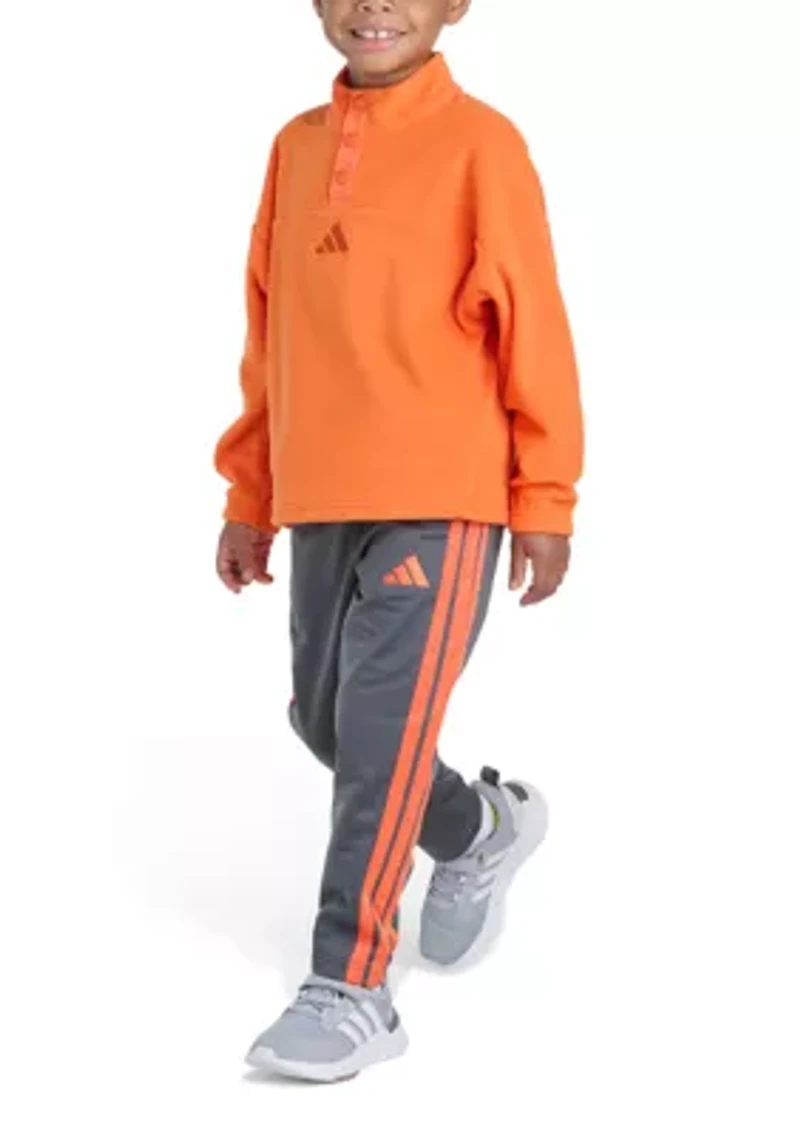 Boys 4-7 2-Piece Long Sleeve Winterized Quarter Neck Pullover and Pants Set