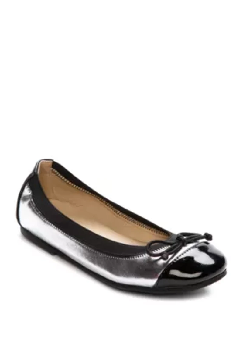 Youth Girls Cap Toe Flats