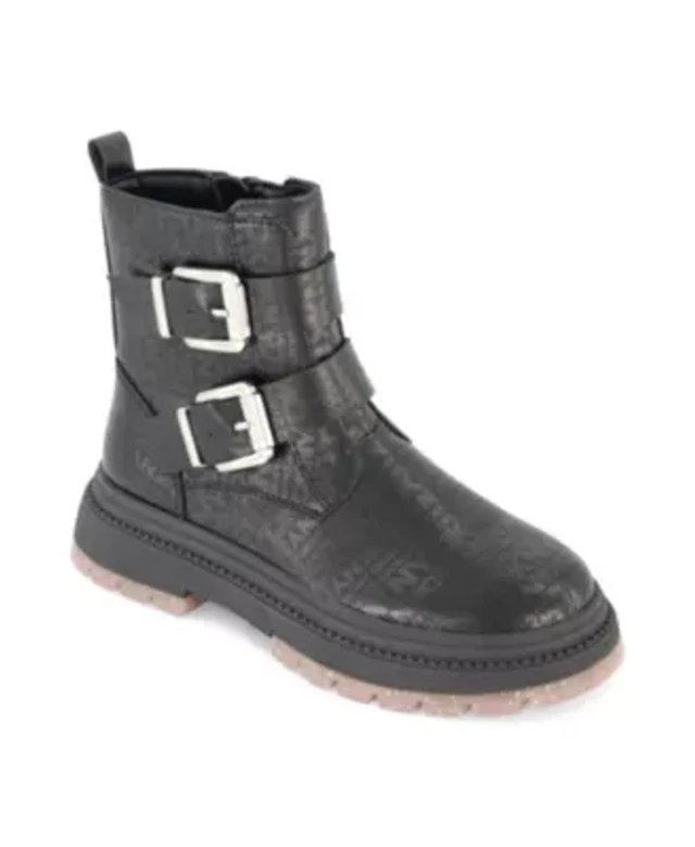 Crissa Buckles
