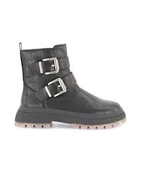 Crissa Buckles
