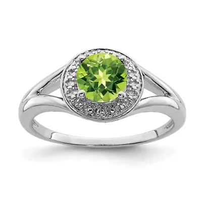 7/8  ct. t.w. Peridot and Diamond Accent Ring Rhodium-plated Sterling Silver